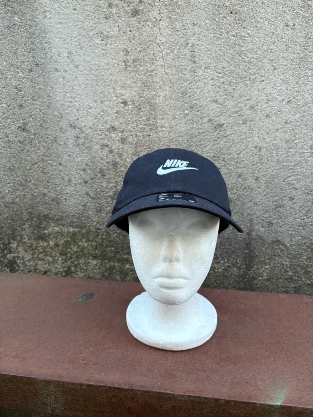 Nike Club Cap Unstructured Futura Strapback Black Horizon FB5368-011 Size M/L